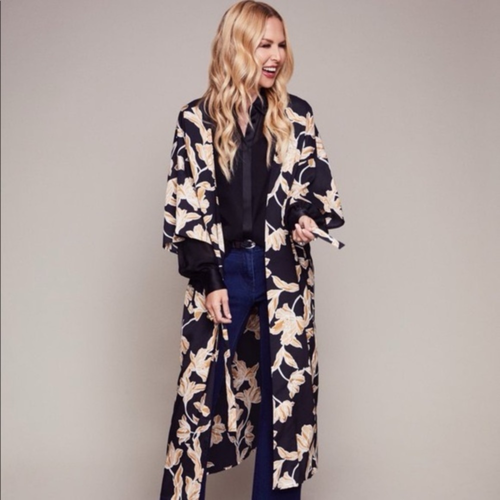 Maison Du Soir Selena Black Floral Kimono/Robe Si… - image 3